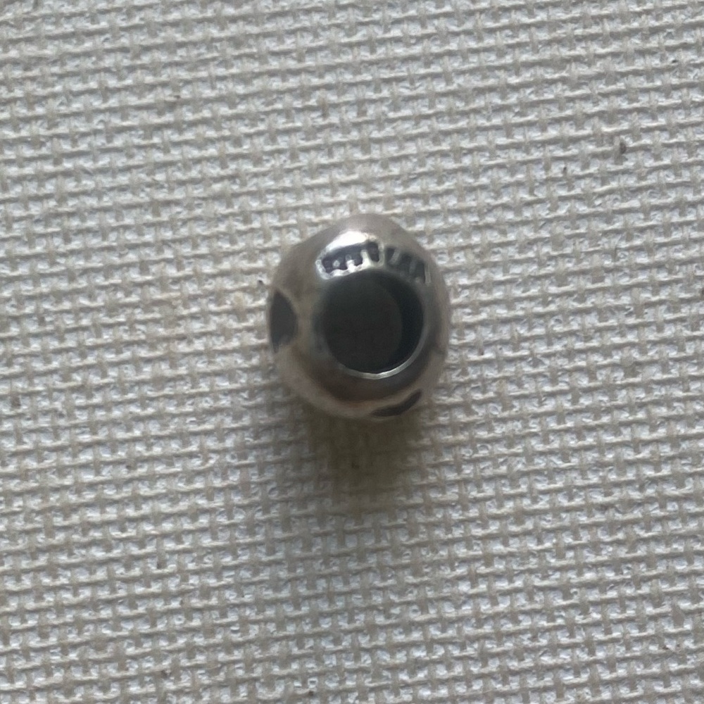 Trollbeads sterling heart spacer bead - Picture 2 of 2